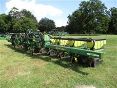 John Deere 1720 MaxEmerge Plus 12 Row Stack Fold Planter 