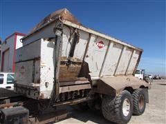 Kuhn Knight 8132 Pro Twin Slinger Manure Spreader Box 