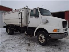 1998 Ford Louisville L8513 Feed/Mixer Truck 