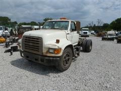 1996 Ford F8000/Cab Chassis Truck 