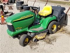 John Deere LTR166 Riding Mower 