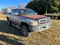 1996 Dodge RAM 1500 4x4 Extended Cab Pickup 