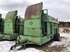 John Deere 200 Stacker 