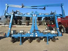 Kinze 2100 Planter 