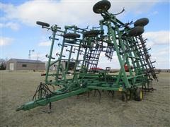 John Deere 980 44' Field Cultivator W/4 Bar Spiked Tooth Harrow 