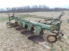 Oliver 565 5 Bottom Plow 