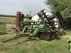 John Deere 630 Disk 