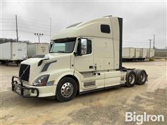 2015 Volvo VNL T/A Sleeper Cab Truck Tractor 