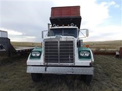 items/5cf67890752fe41180bf00155de252ff/1975whitewesternstargraintruck