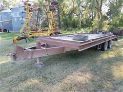 1977 Chief T/A Flatbed Trailer W/Ramps 
