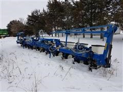 Kinze 3140 12R36" 3 Pt Stack Fold Planter 