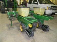 7100 John Deere Planter 