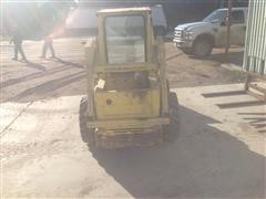 gronemeyer skid steer 001.JPG