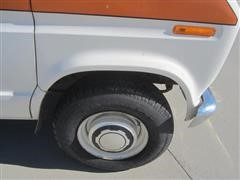 items/60d3c742215be41180bd00155de187a0/1981fordeconolineambulance