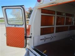 items/60d3c742215be41180bd00155de187a0/1981fordeconolineambulance
