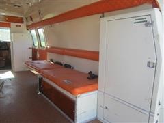 items/60d3c742215be41180bd00155de187a0/1981fordeconolineambulance