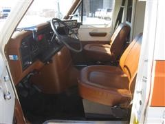 items/60d3c742215be41180bd00155de187a0/1981fordeconolineambulance