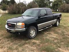 2004 GMC 1500 4x4 Extended Cab Pickup 