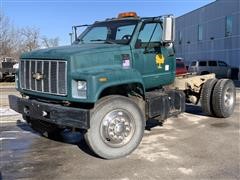 2002 Chevrolet C6500 Cab & Chassis 