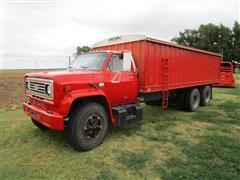 1986 Chevrolet C70 T/A Grain Truck 