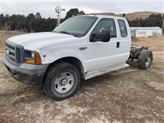 2005 Ford F350 4x4 Extended Cab & Chassis 