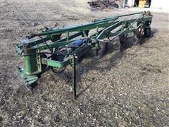 John Deere 5-Bottom Semi-Integral Moldboard Plow 