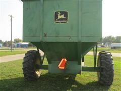 items/68996fa40240e41180be00155de1c209/johndeere400graincart-2