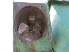 items/68996fa40240e41180be00155de1c209/johndeere400graincart-2