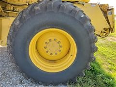 items/68cfee43a6b6418fa334e315f4ca7ce4/newhollandtr89twinrotorcombine_68d8515fc8054841956e54f4e0a03f1c.jpg