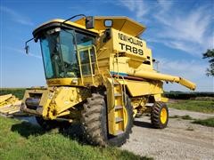 1999 New Holland TR89 Twin Rotor Combine 