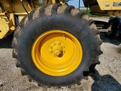 items/68cfee43a6b6418fa334e315f4ca7ce4/newhollandtr89twinrotorcombine_f2d11c111fa945ddafe6b86f677e0efb.jpg