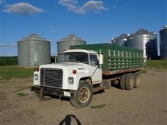1975 International Loadstar 1700 Grain Truck 