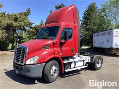 2016 Freightliner Cascadia 113 S/A Day Cab Truck Tractor 