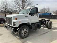 1999 GMC C6500 4x2 Cab & Chassis 