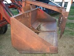 items/6e3946fa5660e41180bd00155de187a0/allischalmers7060tractorwithloader