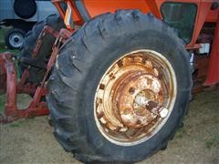 items/6e3946fa5660e41180bd00155de187a0/allischalmers7060tractorwithloader