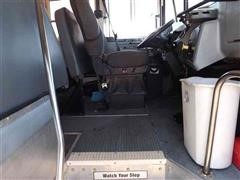 items/6e6c84579216e41180be00155de252ff/car