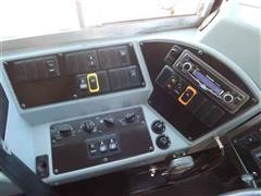 items/6e6c84579216e41180be00155de252ff/car