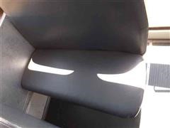 items/6e6c84579216e41180be00155de252ff/car