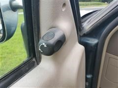 items/6ec0e745422046b792080c9b7509e303/1994dodgeram15004x4pickup-2_8a7f6cd998a34b268d08d513634edfdd.jpg