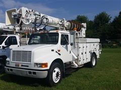 2001 International 4700 Digger Derrick 