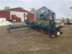 Kinze 2200 Planter 