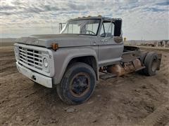 1979 Ford F700 S/A Truck Tractor 