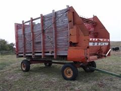 Gehl Hay / Silage Feeder Wagon 