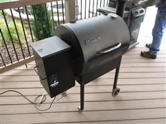 Traeger BBQ07E Wood Pellet Grill 