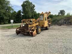 1975 Athey 7-110 Force-Feed Loader 