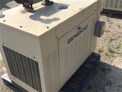 1998 Generac 00753-4 25KW Generator 