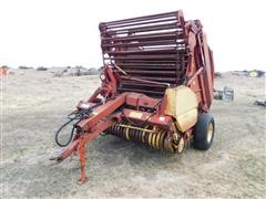 New Holland 850 Round Baler 