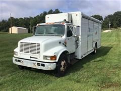 2000 International 4700 S/A Beverage Truck 