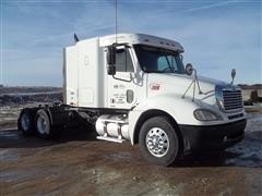 2004 Freightliner Columbia Truck Tractor 